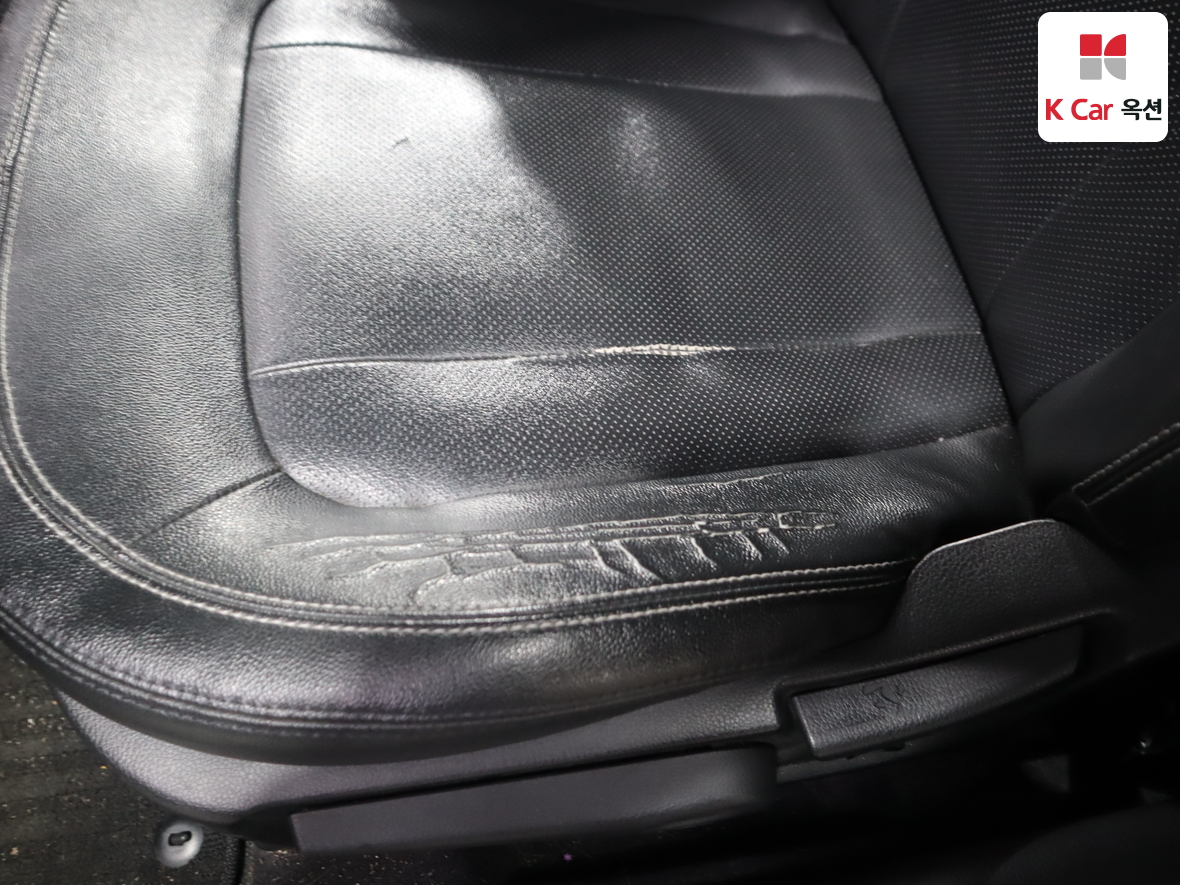 Kia K5 2011 - Image 20