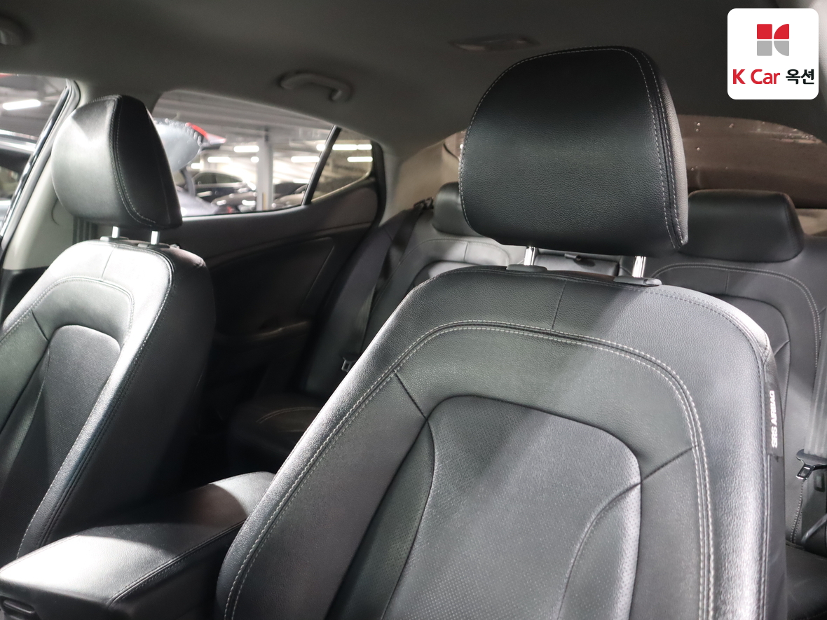 Kia K5 2011 - Image 21