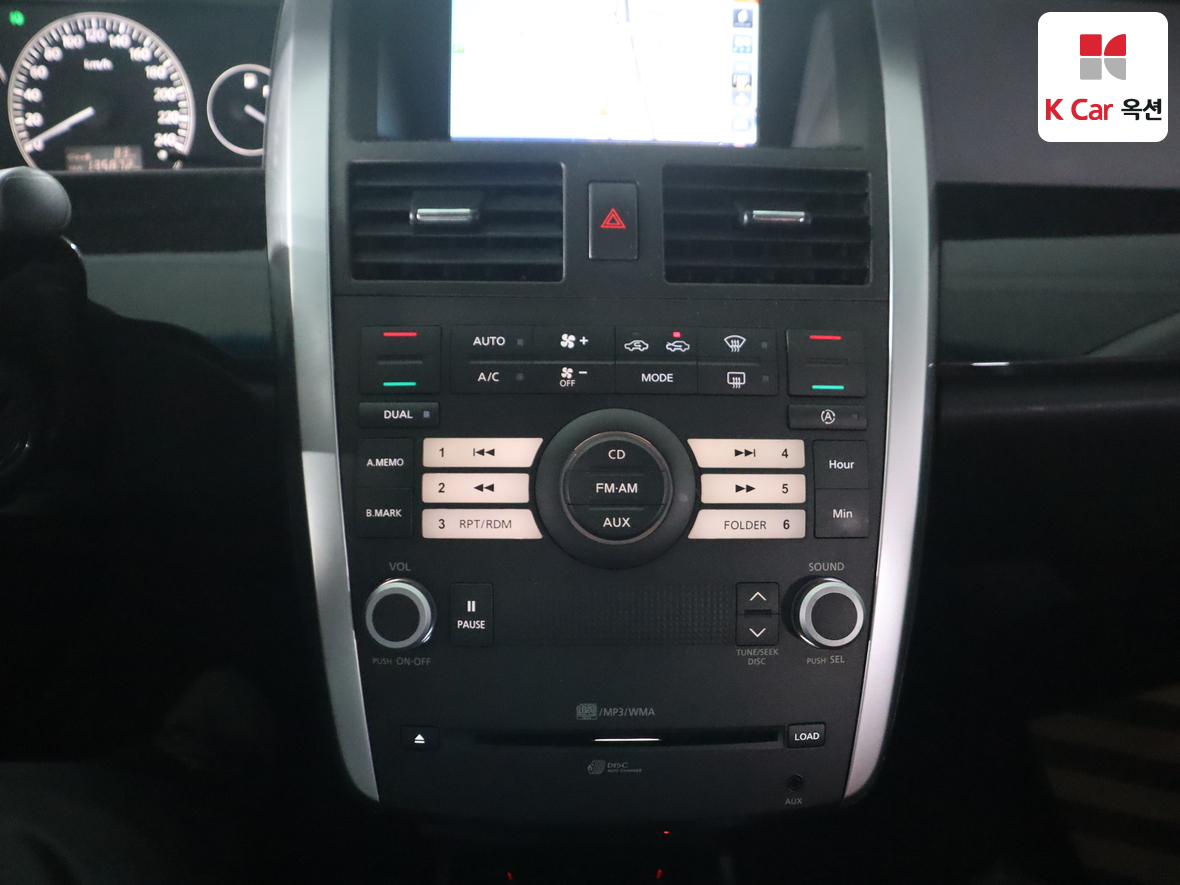 رينو سامسونج SM7 2010 - صورة 15