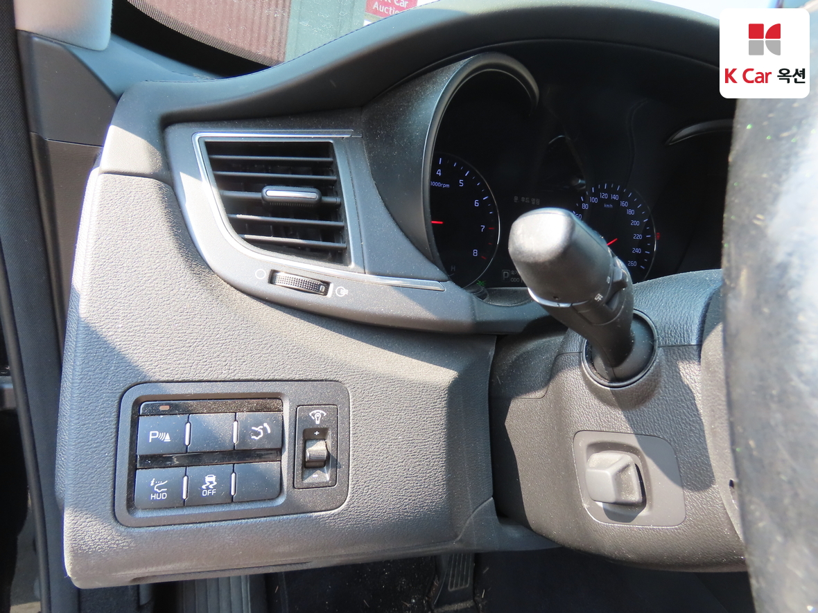 Kia K9 2014 - Image 9