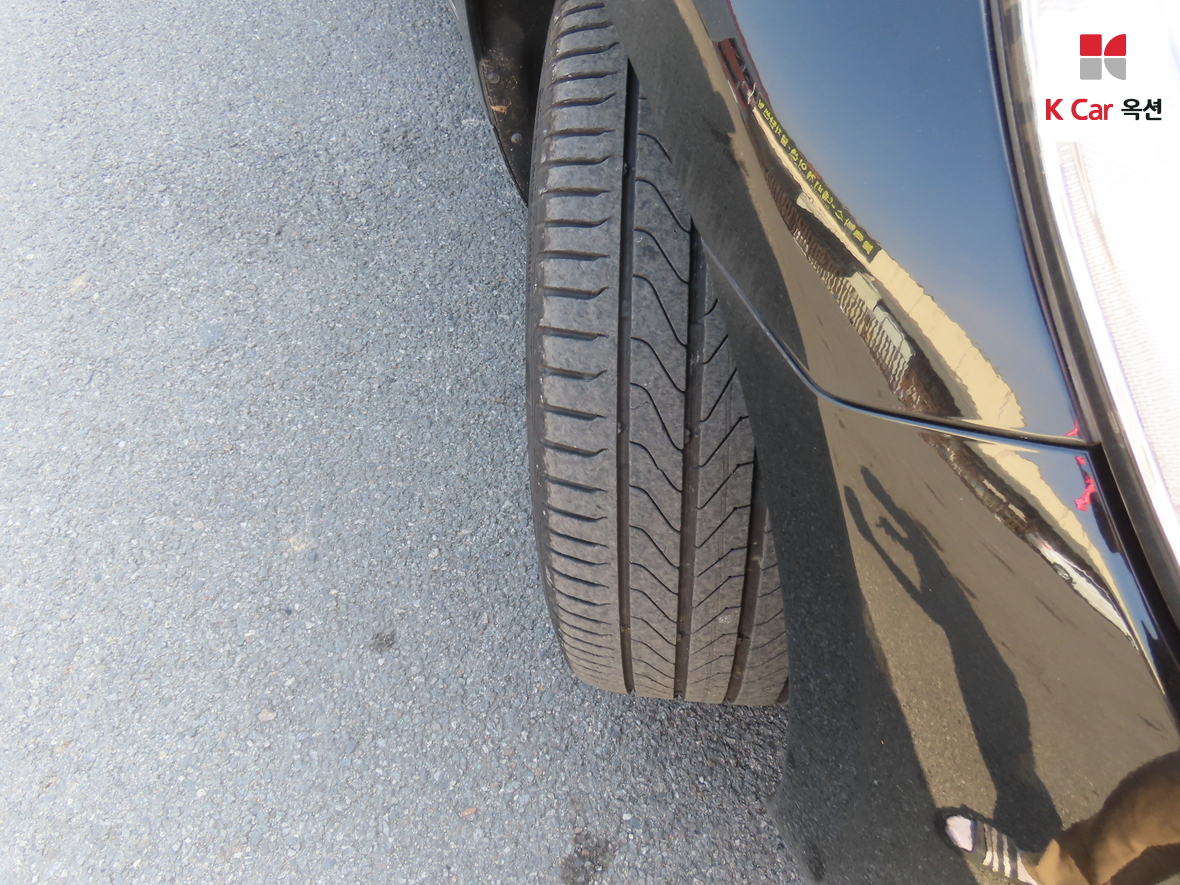 Kia K9 2014 - Image 30