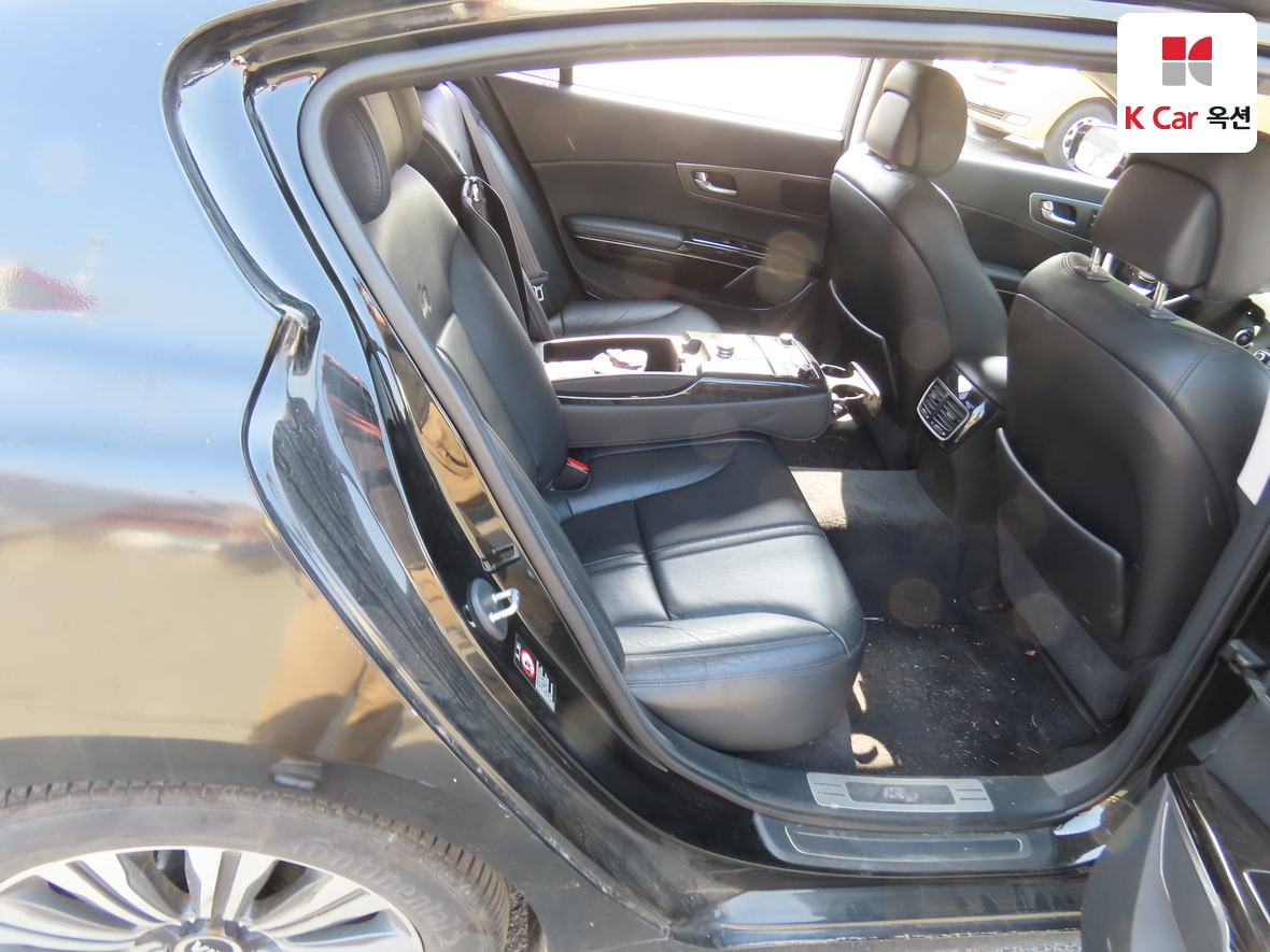 Kia K9 2014 - Image 26
