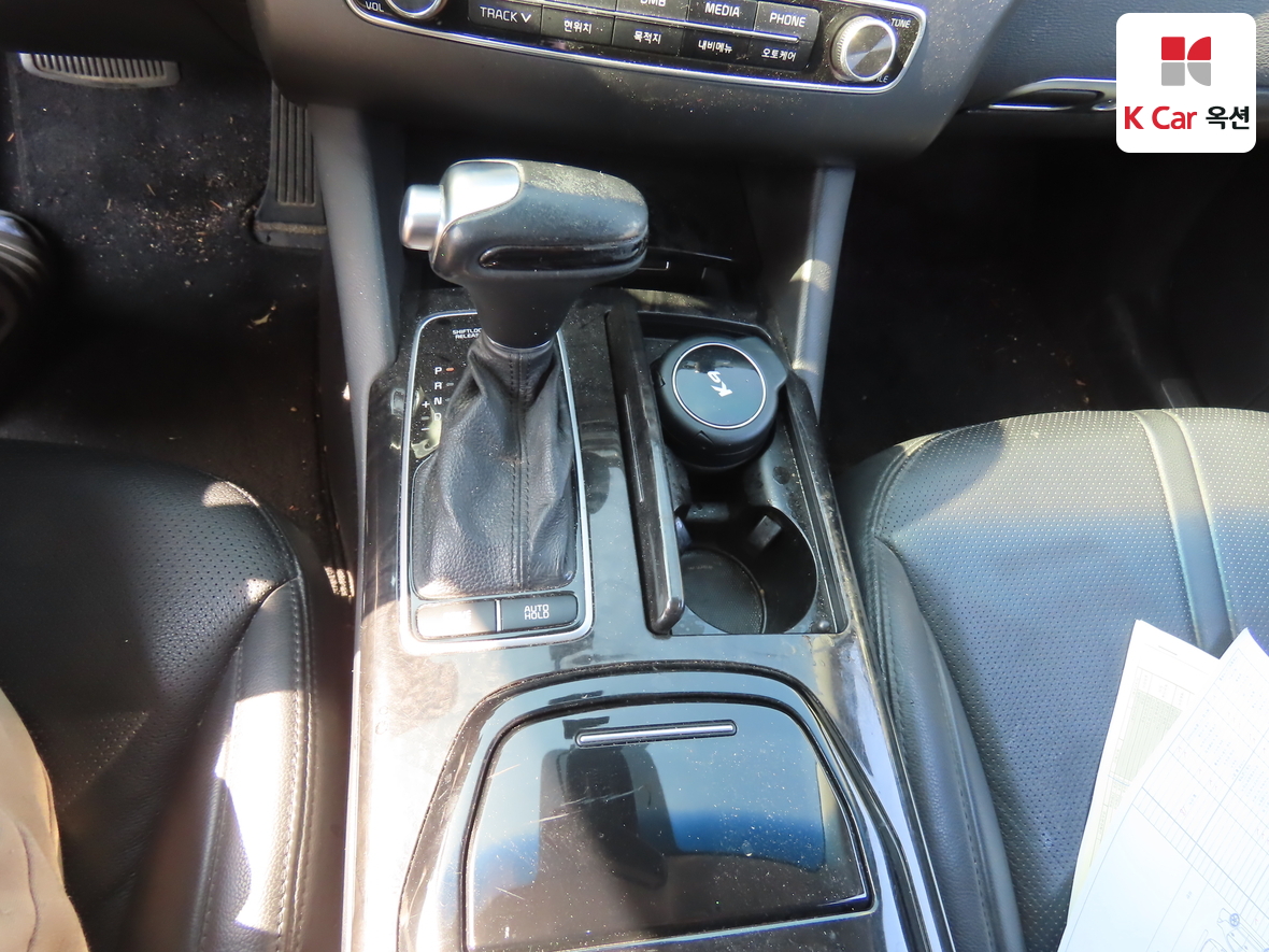 Kia K9 2014 - Image 16