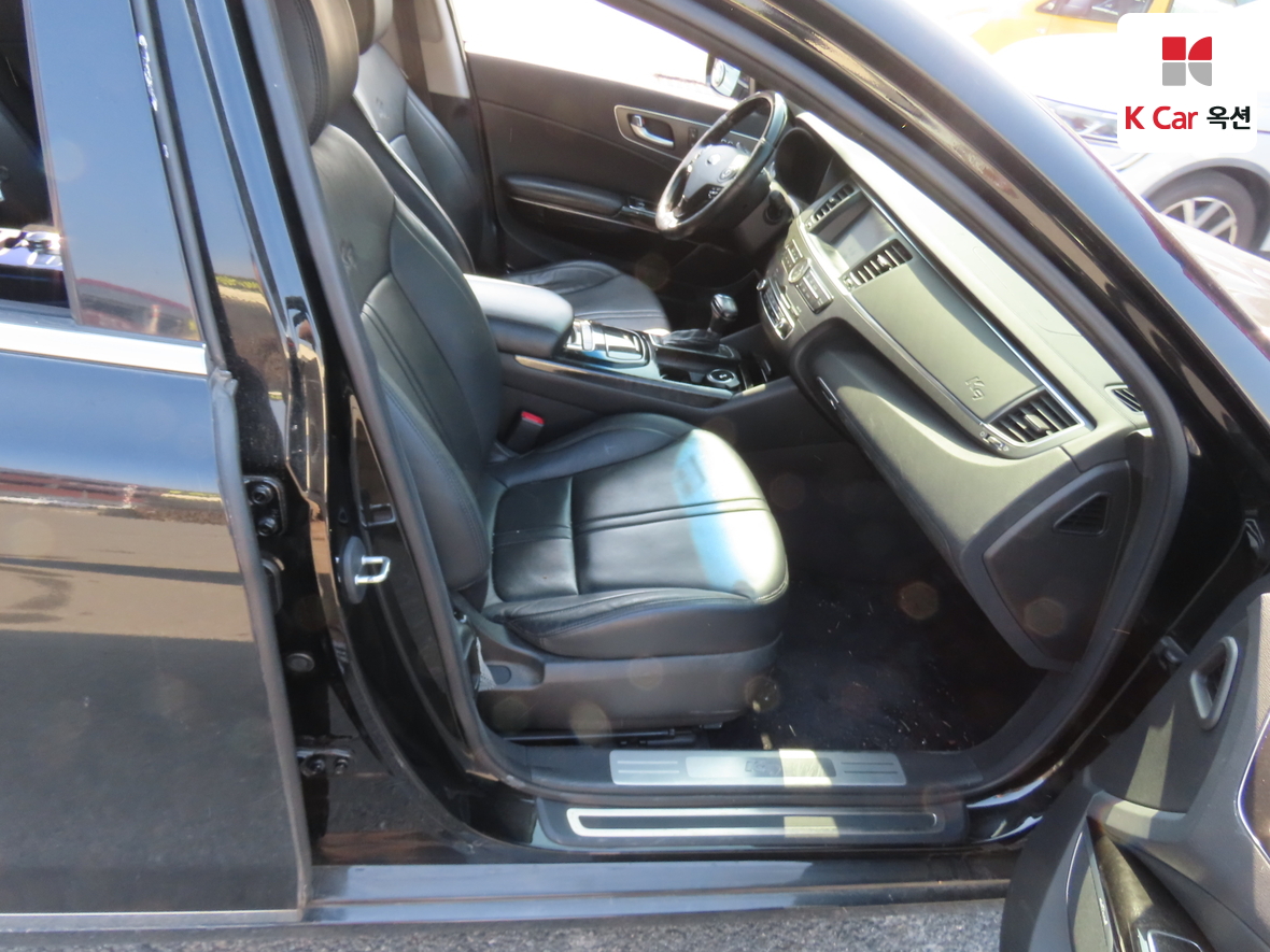 Kia K9 2014 - Image 28
