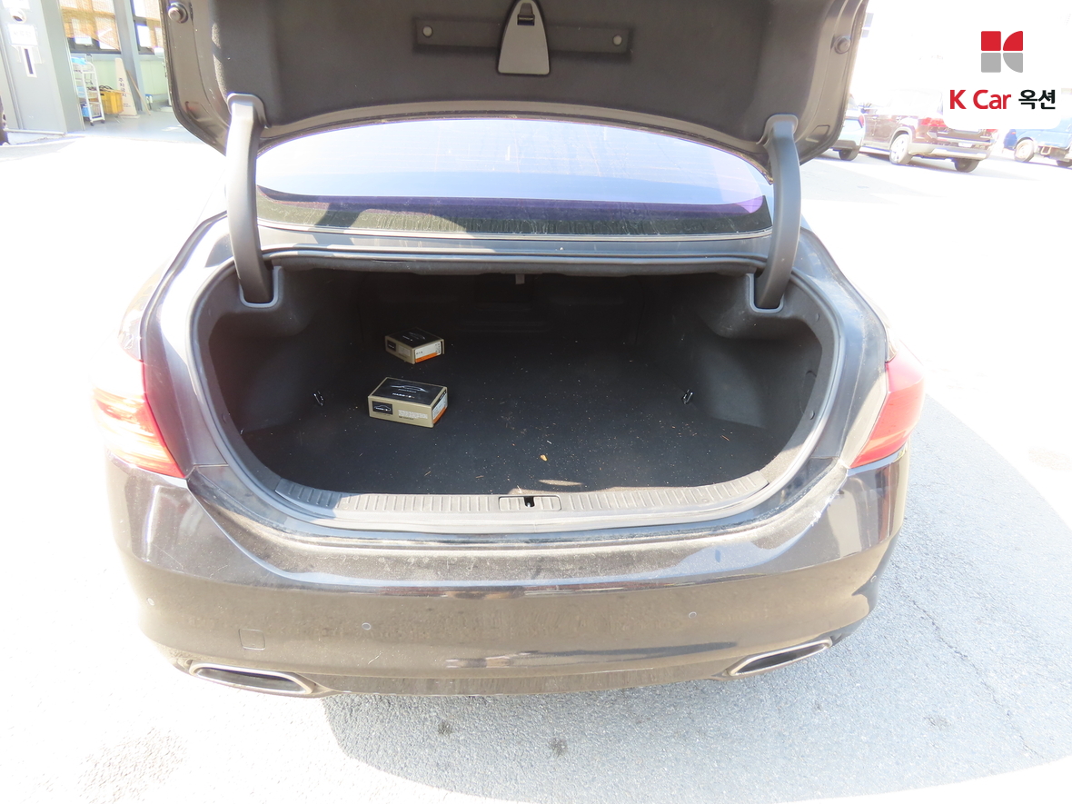 Kia K9 2014 - Image 24