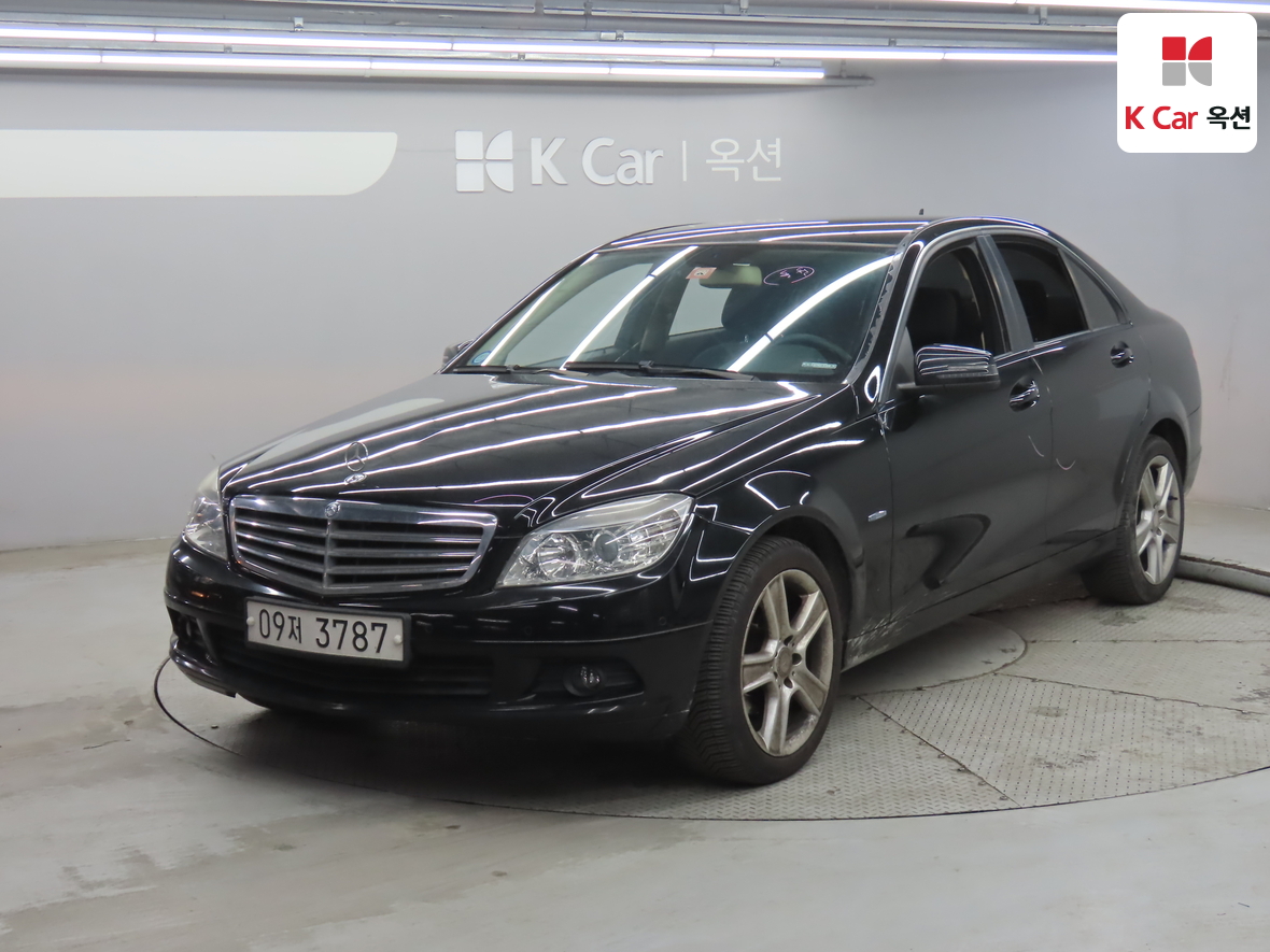Mercedes-Benz C-Class 2010 - Image 1