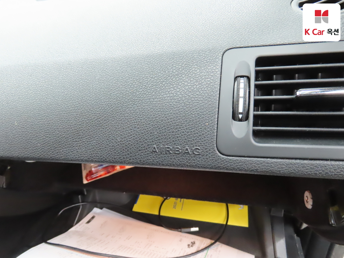 Mercedes-Benz C-Class 2010 - Image 29