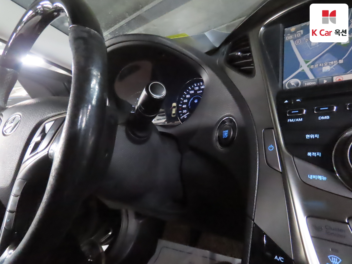 Hyundai AZERA 2012 - Image 11