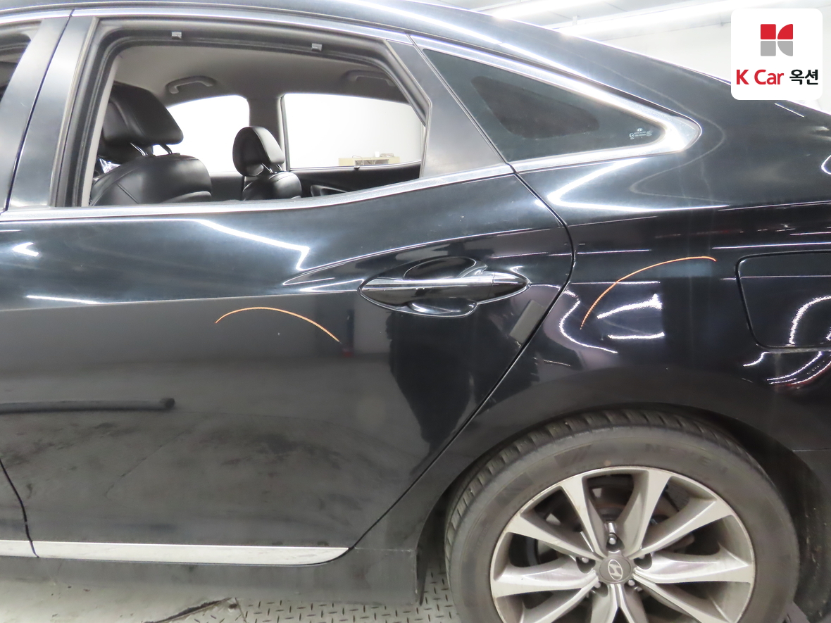 Hyundai AZERA 2012 - Image 35