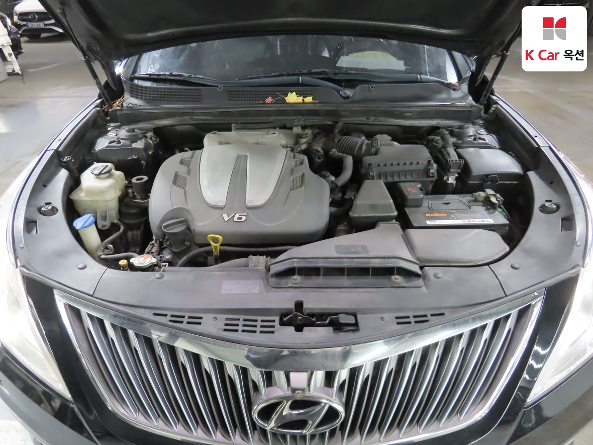 Hyundai AZERA 2012 - Image 30