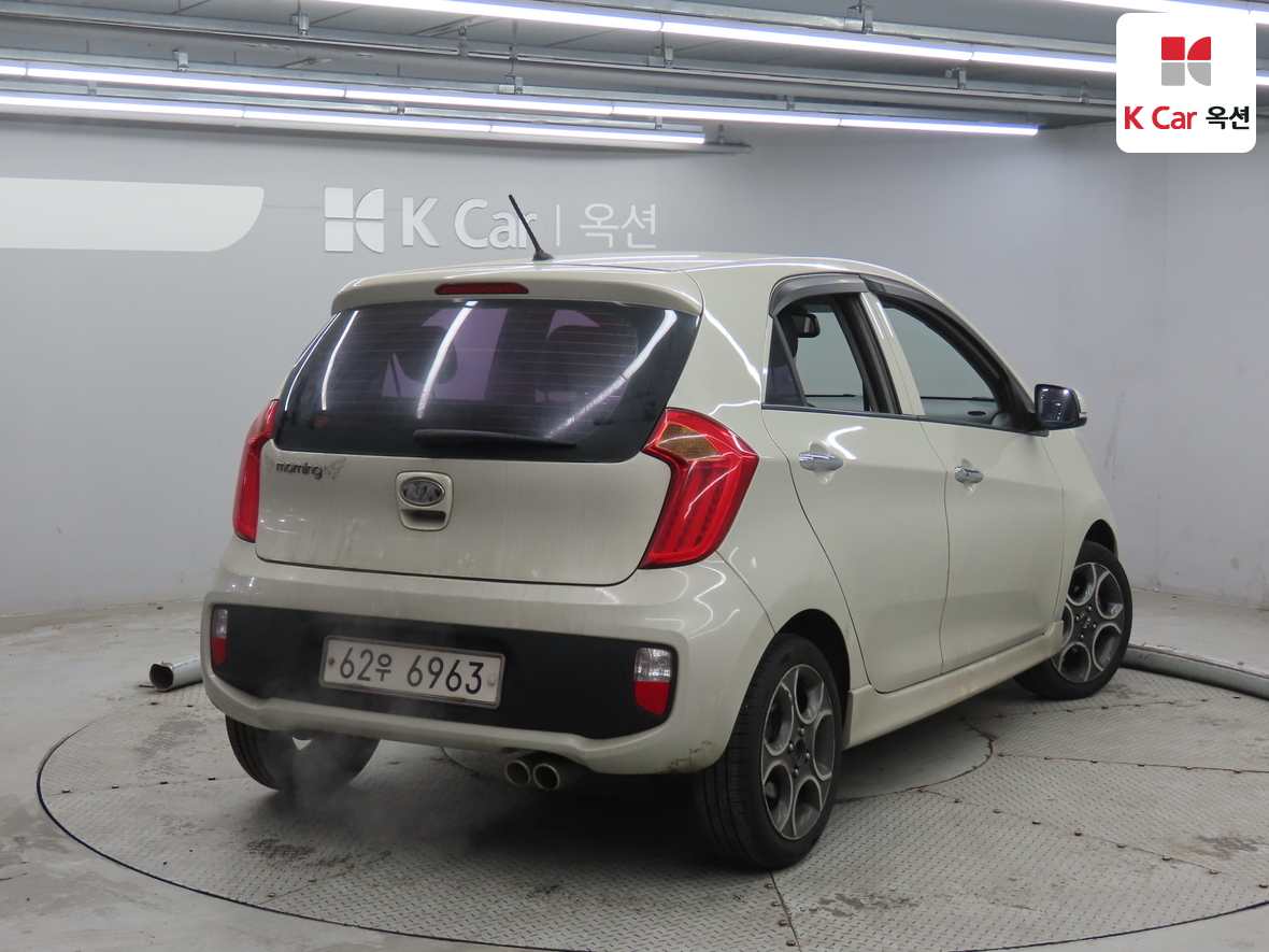 Kia Morning 2012 - Image 2
