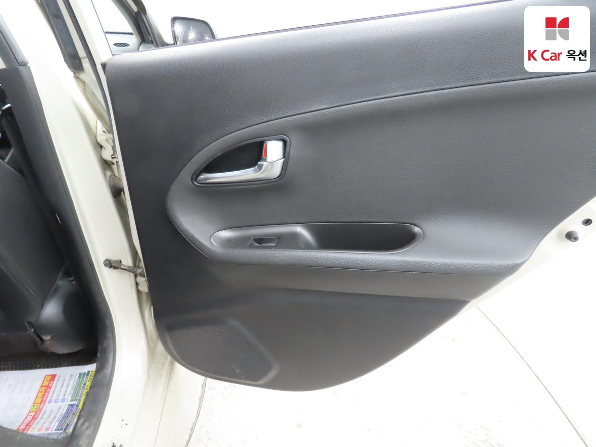 Kia Morning 2012 - Image 27