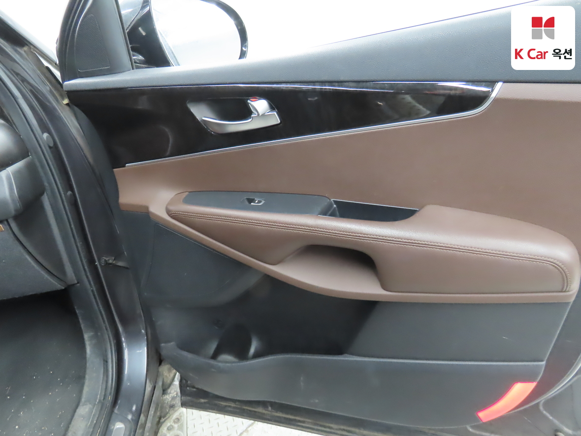 Kia Sorento 2015 - Image 32