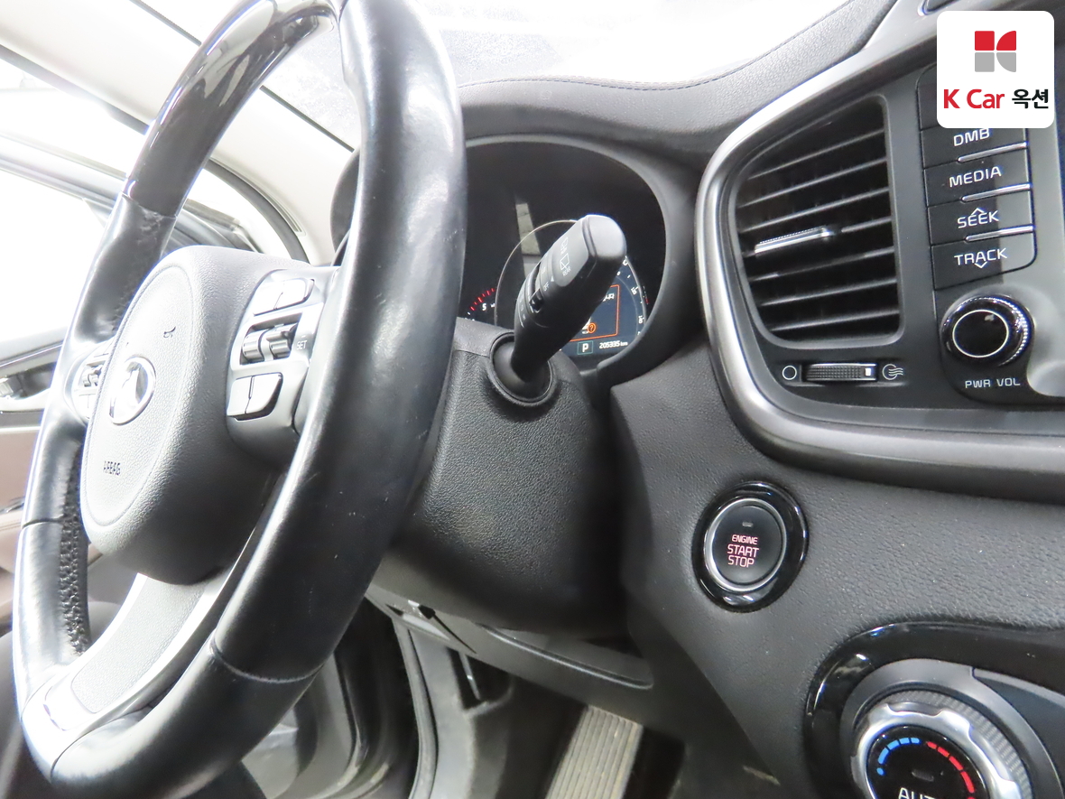 Kia Sorento 2015 - Image 11