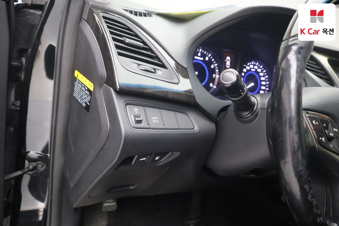 Hyundai AZERA 2012 - Image 9