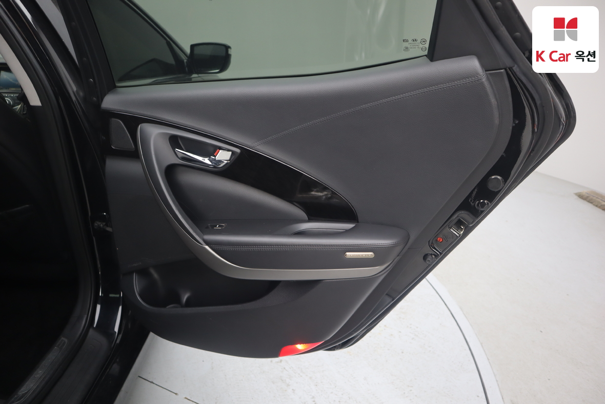 Hyundai AZERA 2012 - Image 26