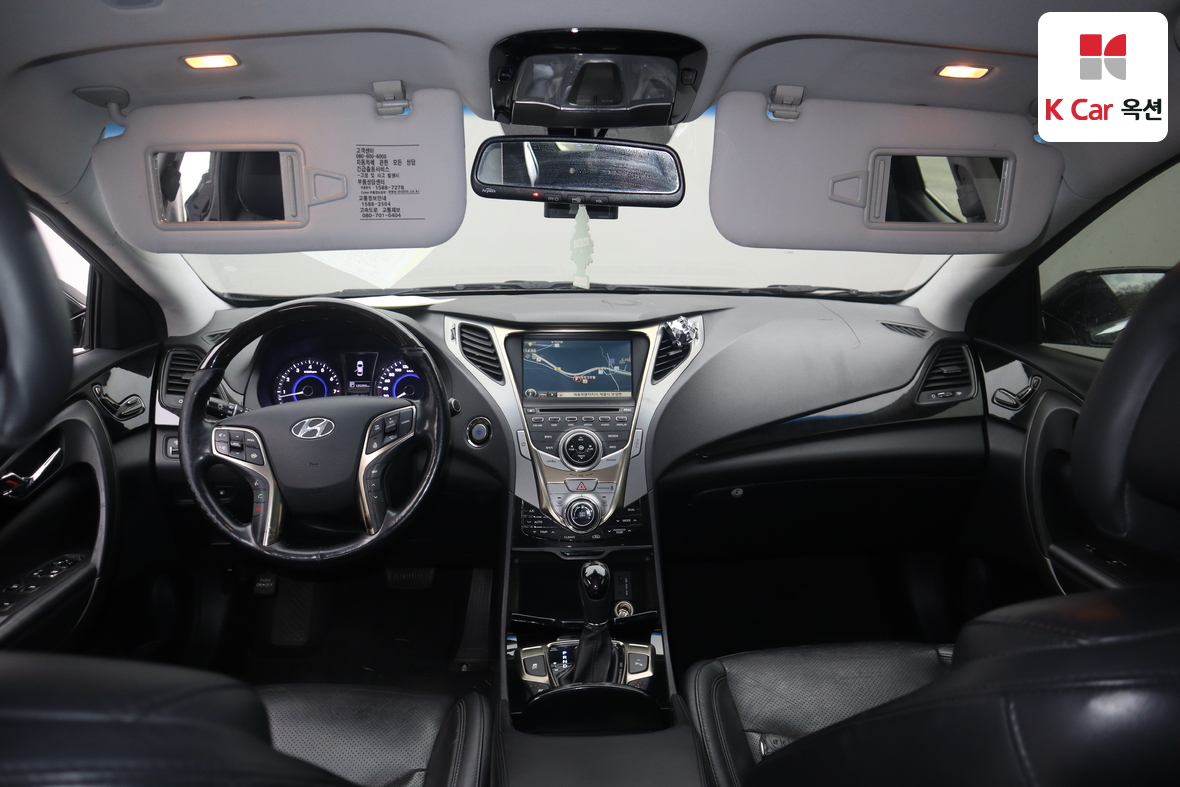 Hyundai AZERA 2012 - Image 3