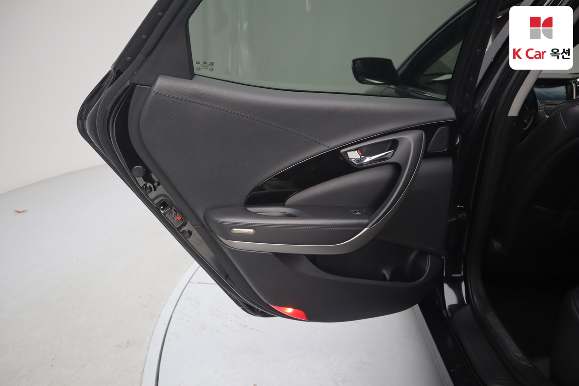 Hyundai AZERA 2012 - Image 20