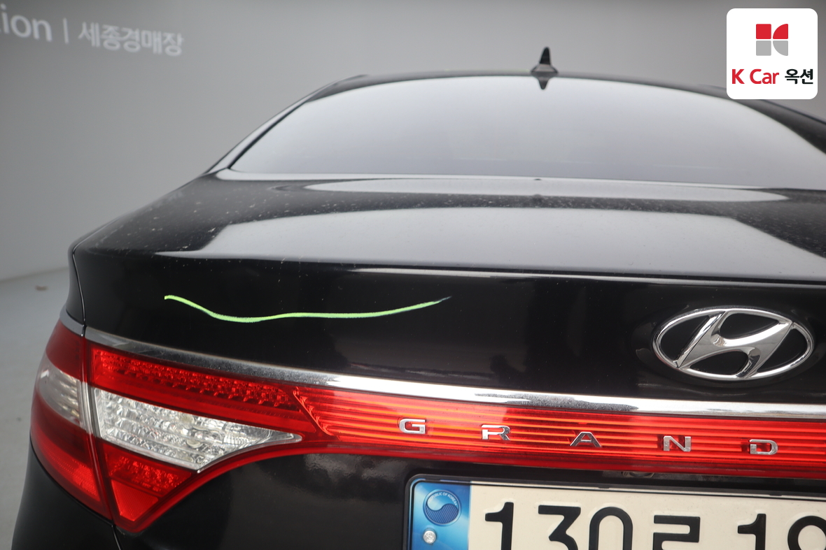 Hyundai AZERA 2012 - Image 43