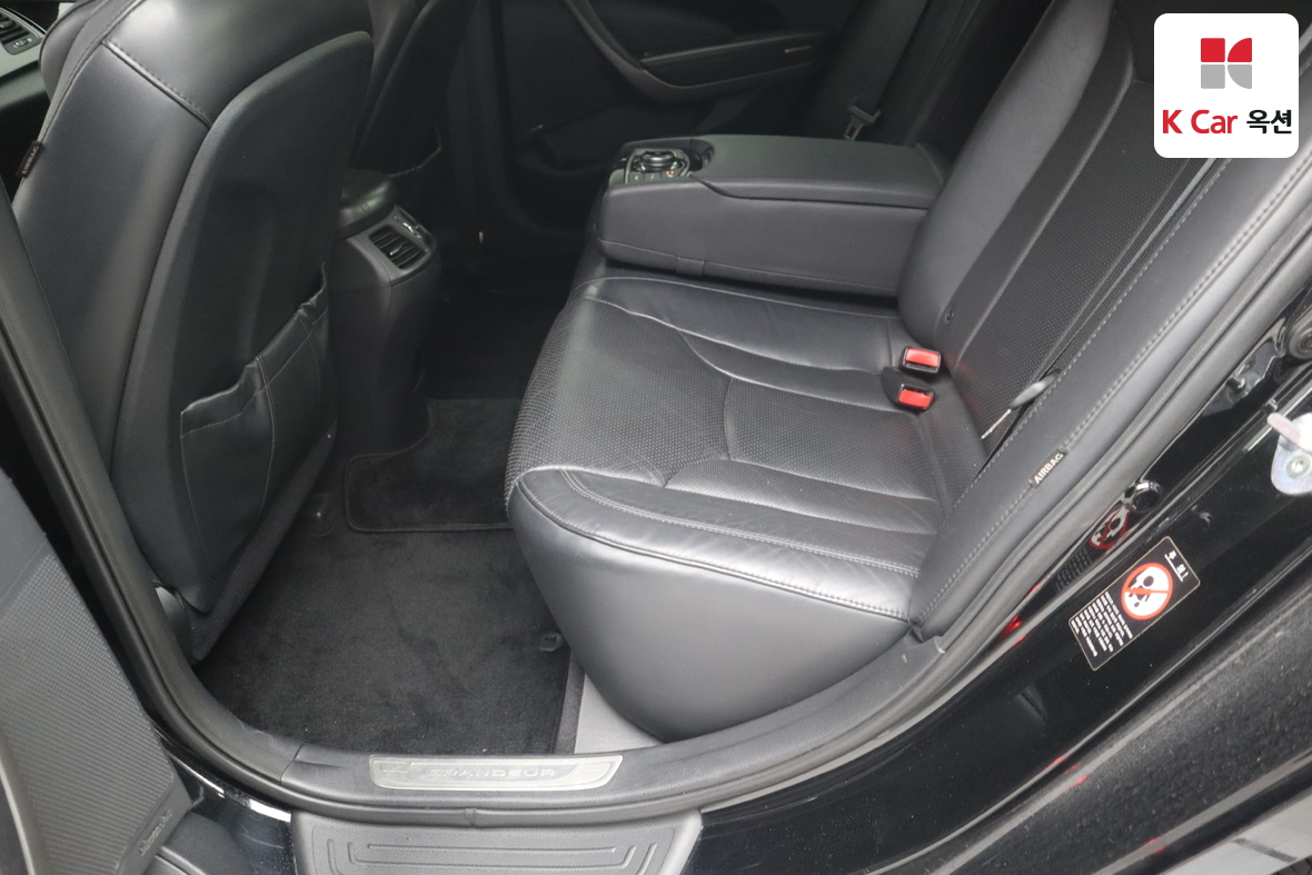 Hyundai AZERA 2012 - Image 21
