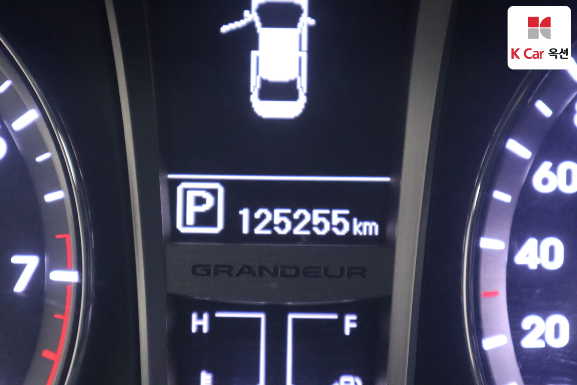 Hyundai AZERA 2012 - Image 4