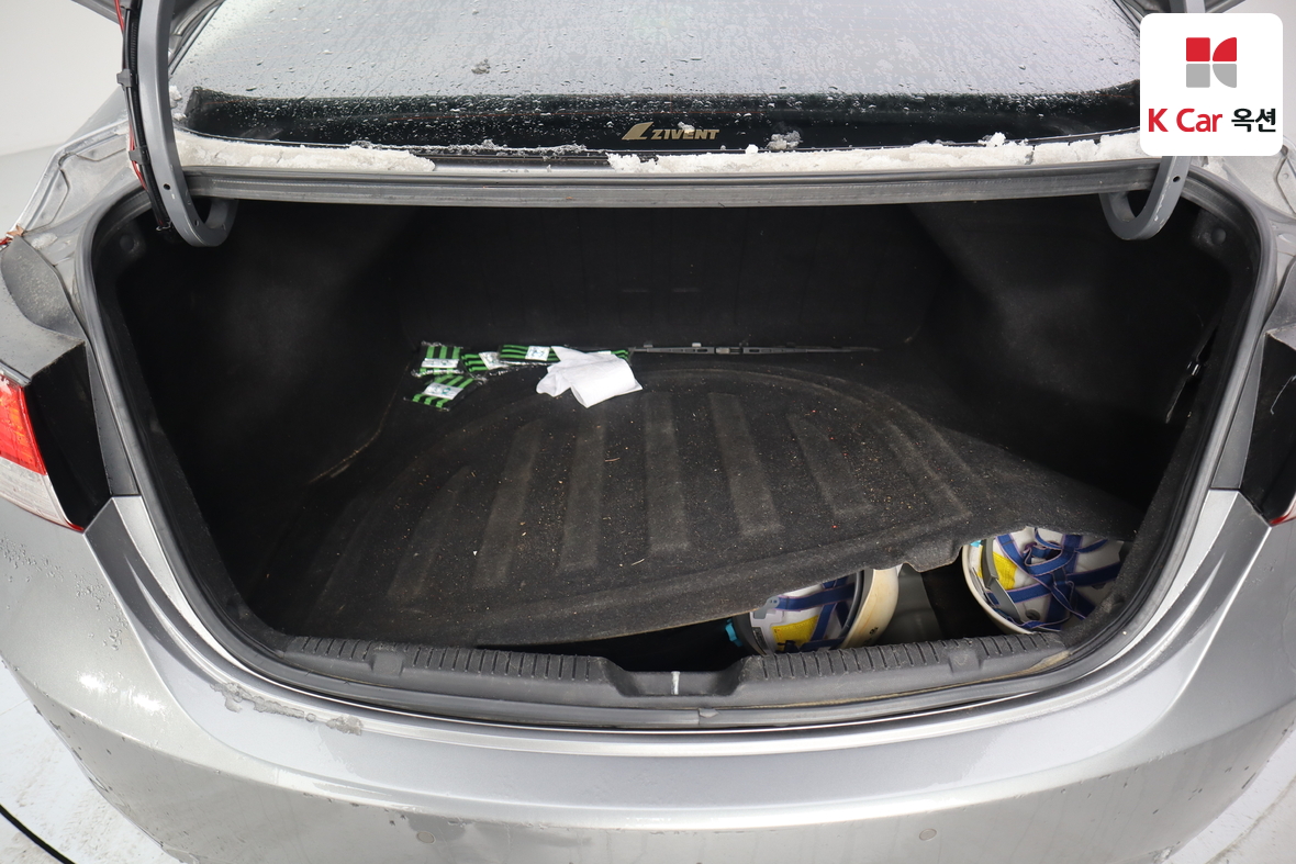 هيونداي إلانترا 2011 - صورة 23