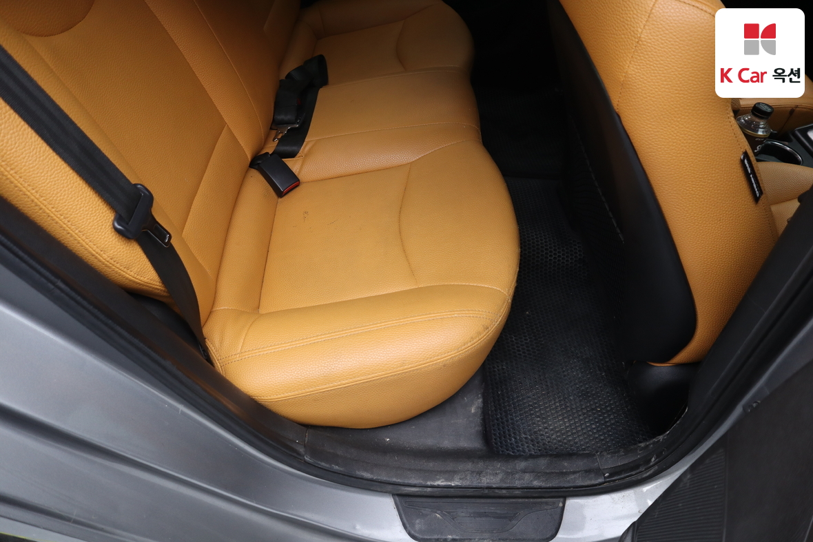 هيونداي إلانترا 2011 - صورة 25