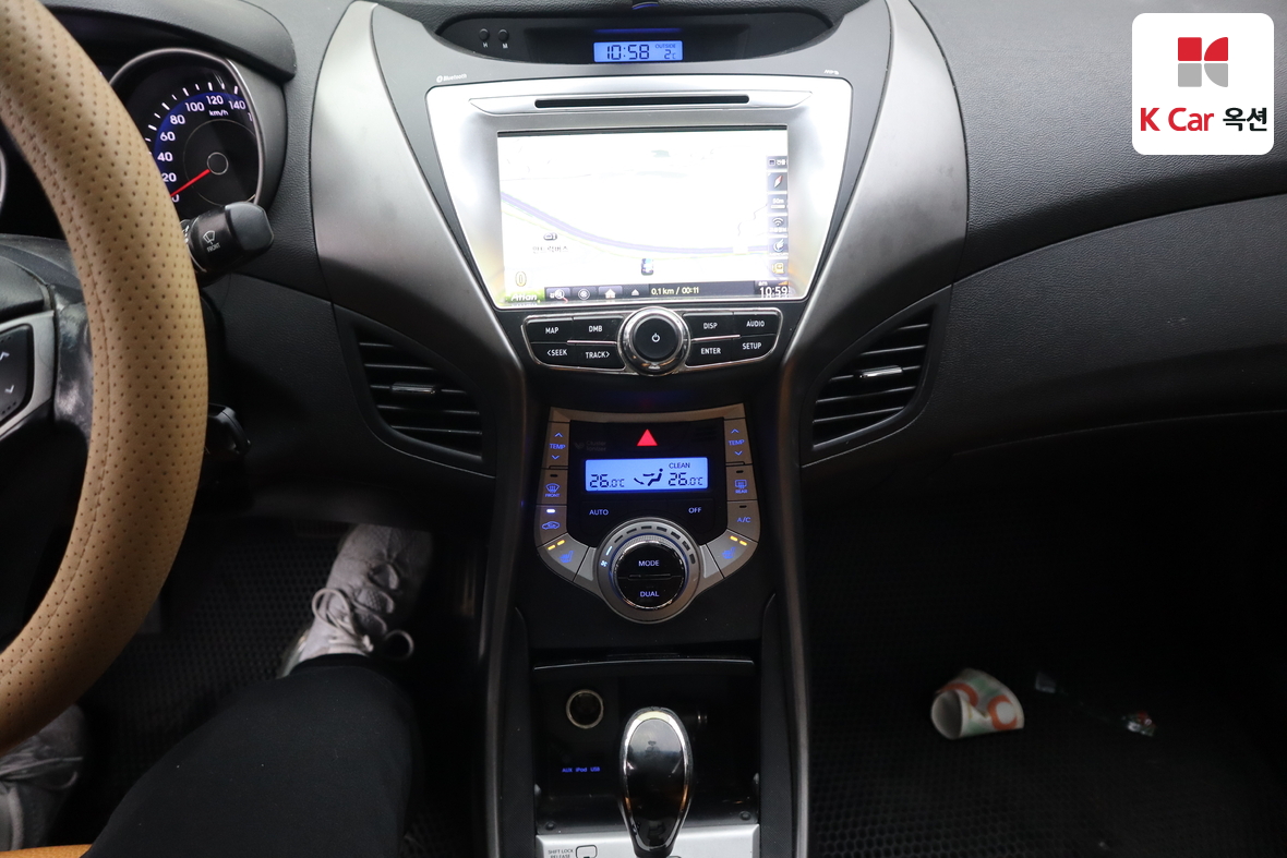 هيونداي إلانترا 2011 - صورة 6