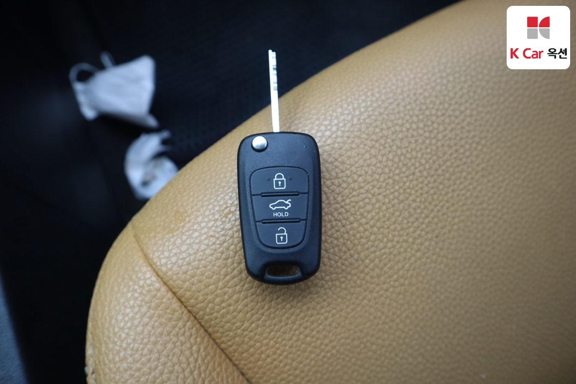 هيونداي إلانترا 2011 - صورة 16