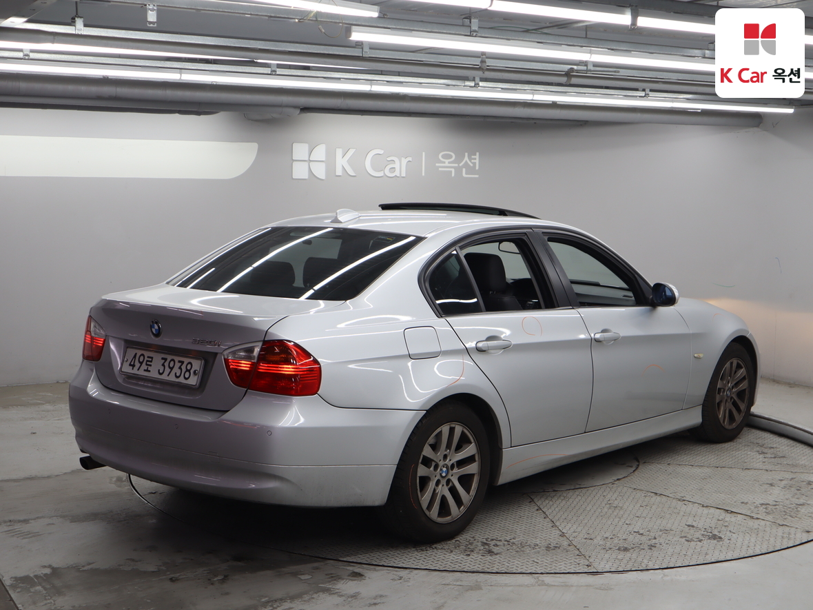 BMW 3 Series 2007 - Image 2