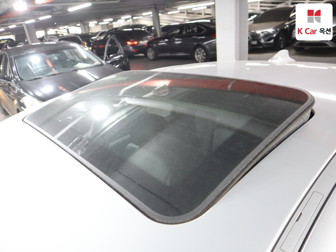 BMW 3 Series 2007 - Image 24