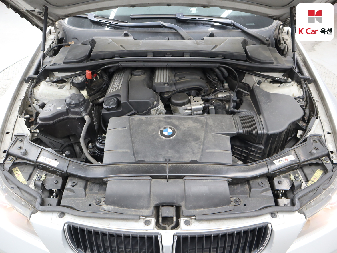 BMW 3 Series 2007 - Image 36