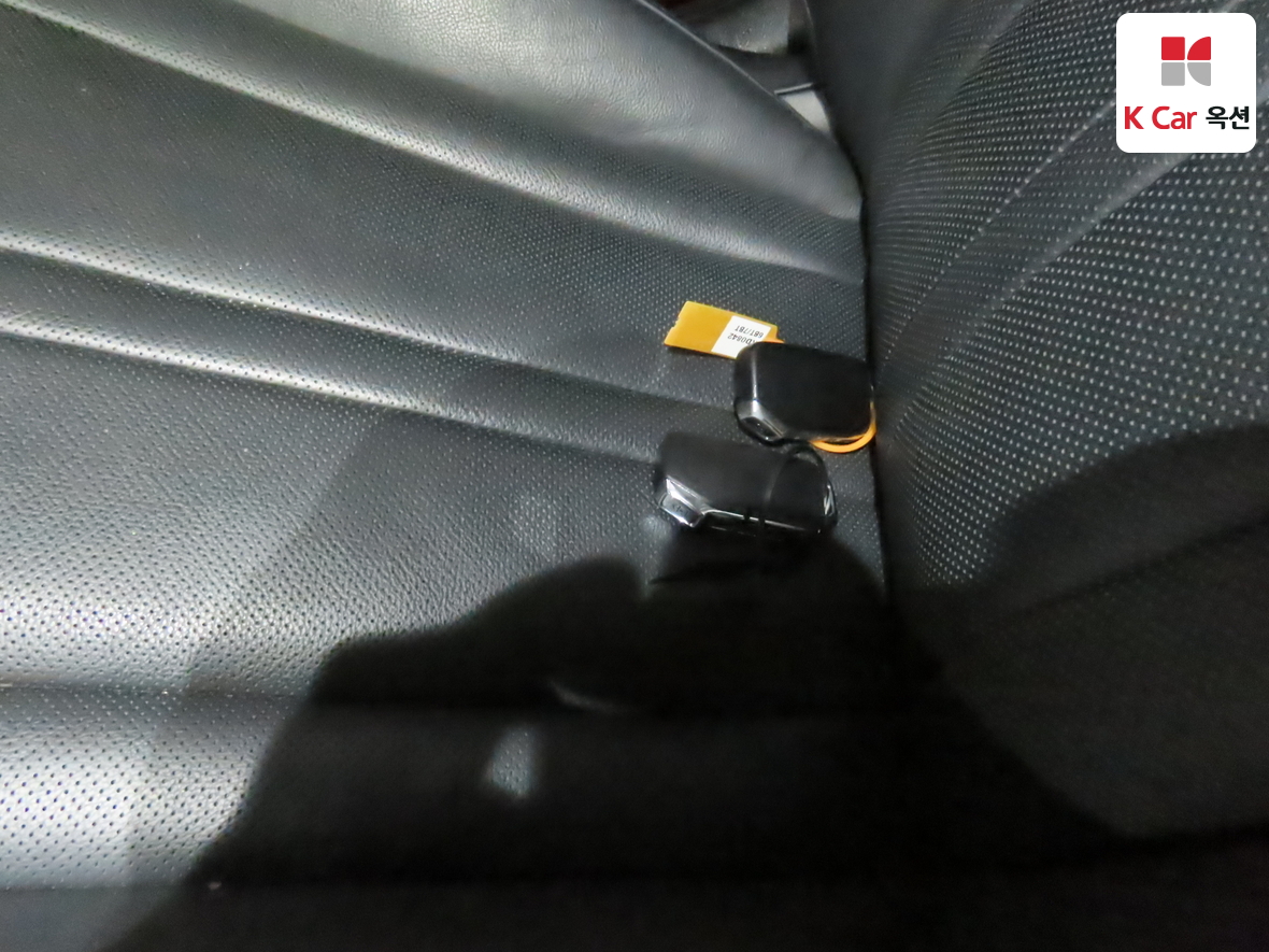 Kia K8 2022 - Image 17