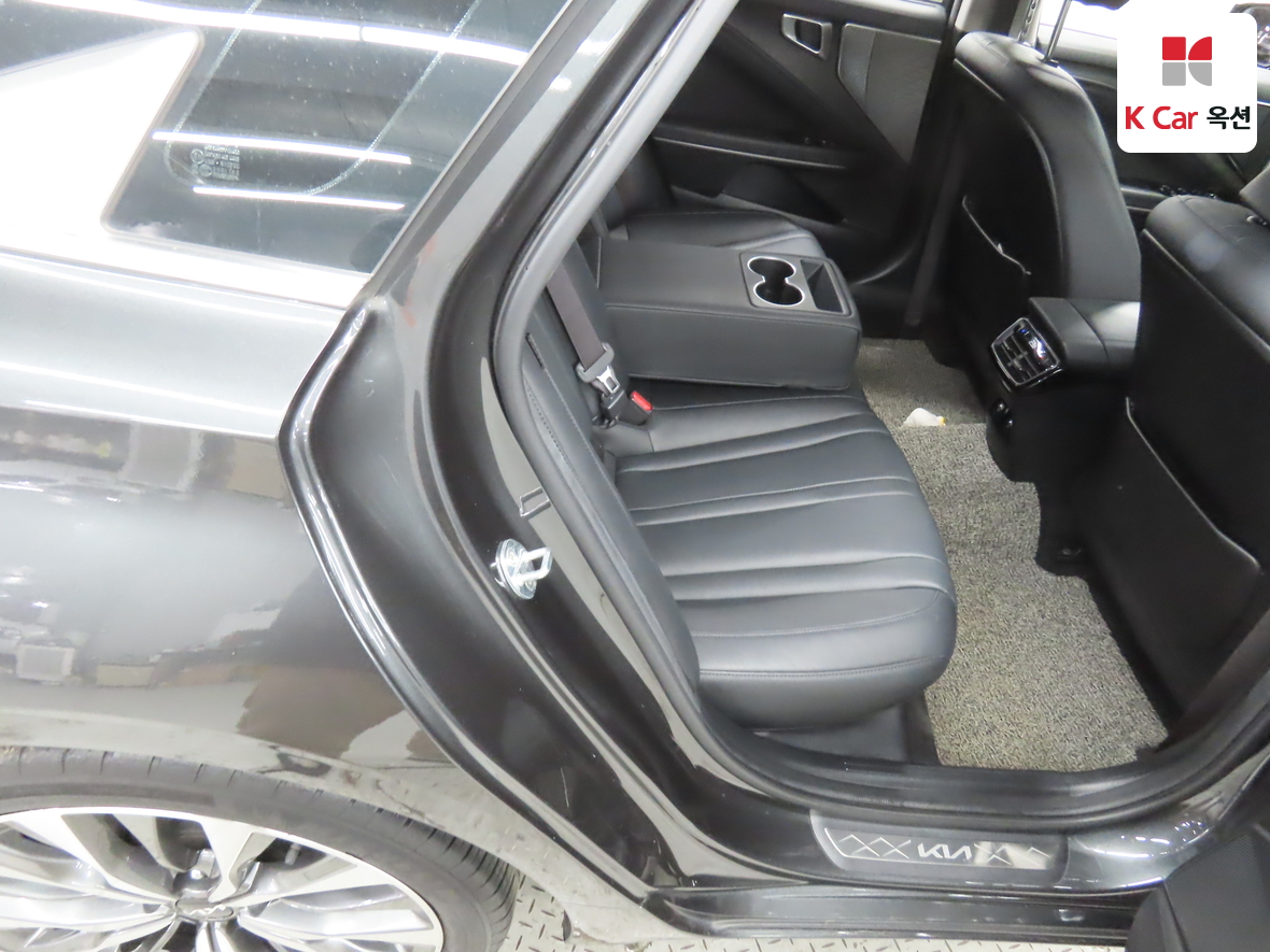 Kia K8 2022 - Image 26