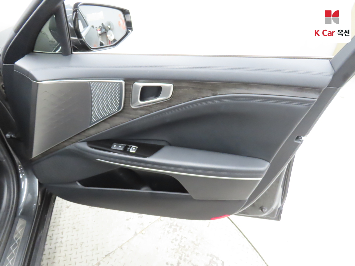 Kia K8 2022 - Image 27