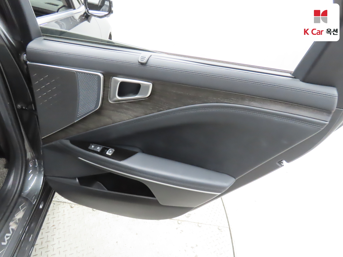 Kia K8 2022 - Image 25