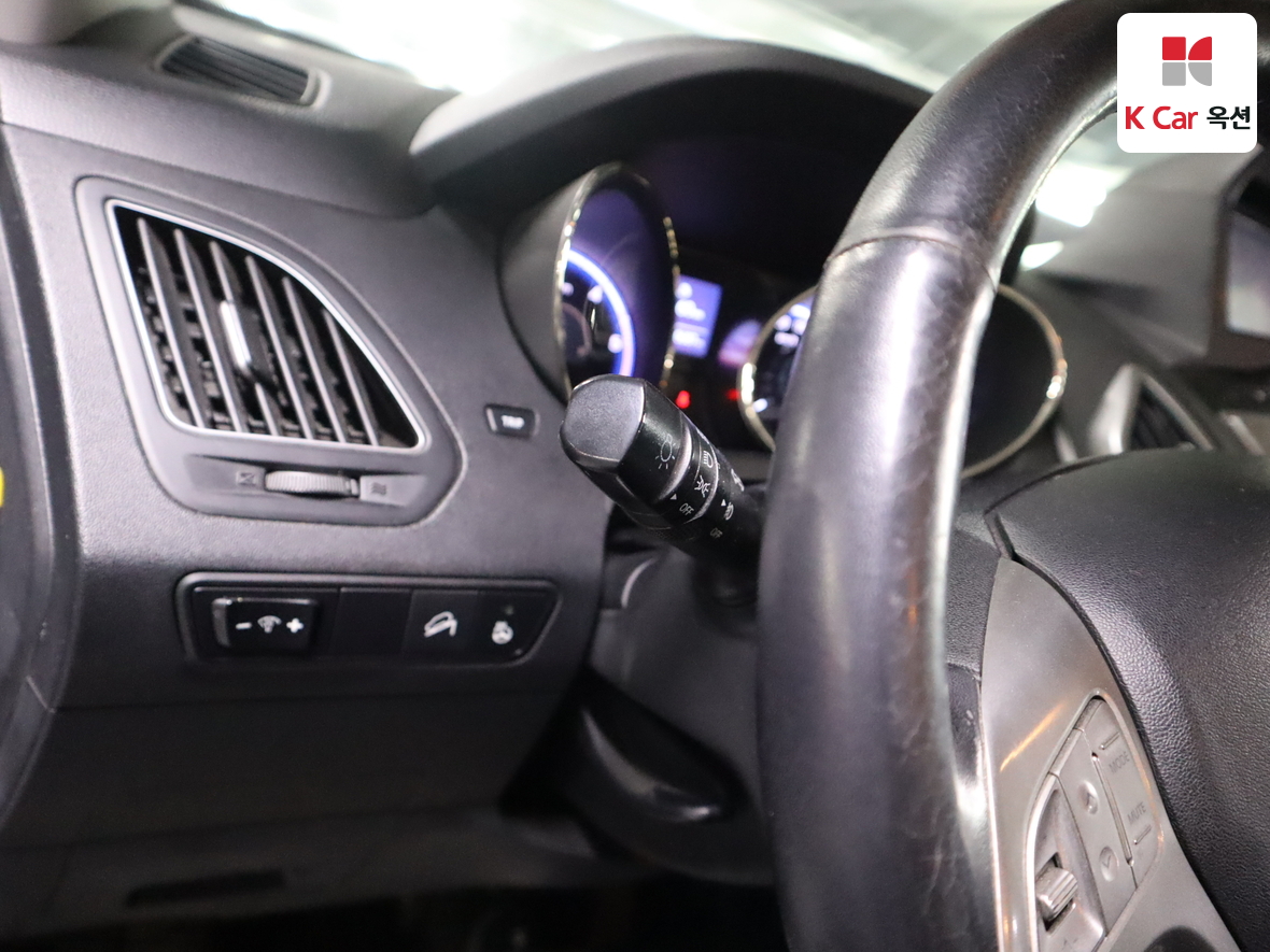 Hyundai Tucson 2012 - Image 9