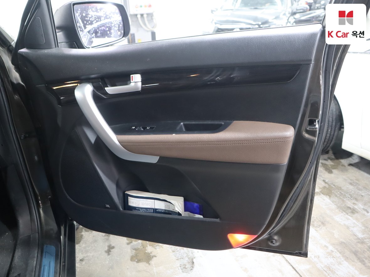 Kia Sorento 2010 - Image 33