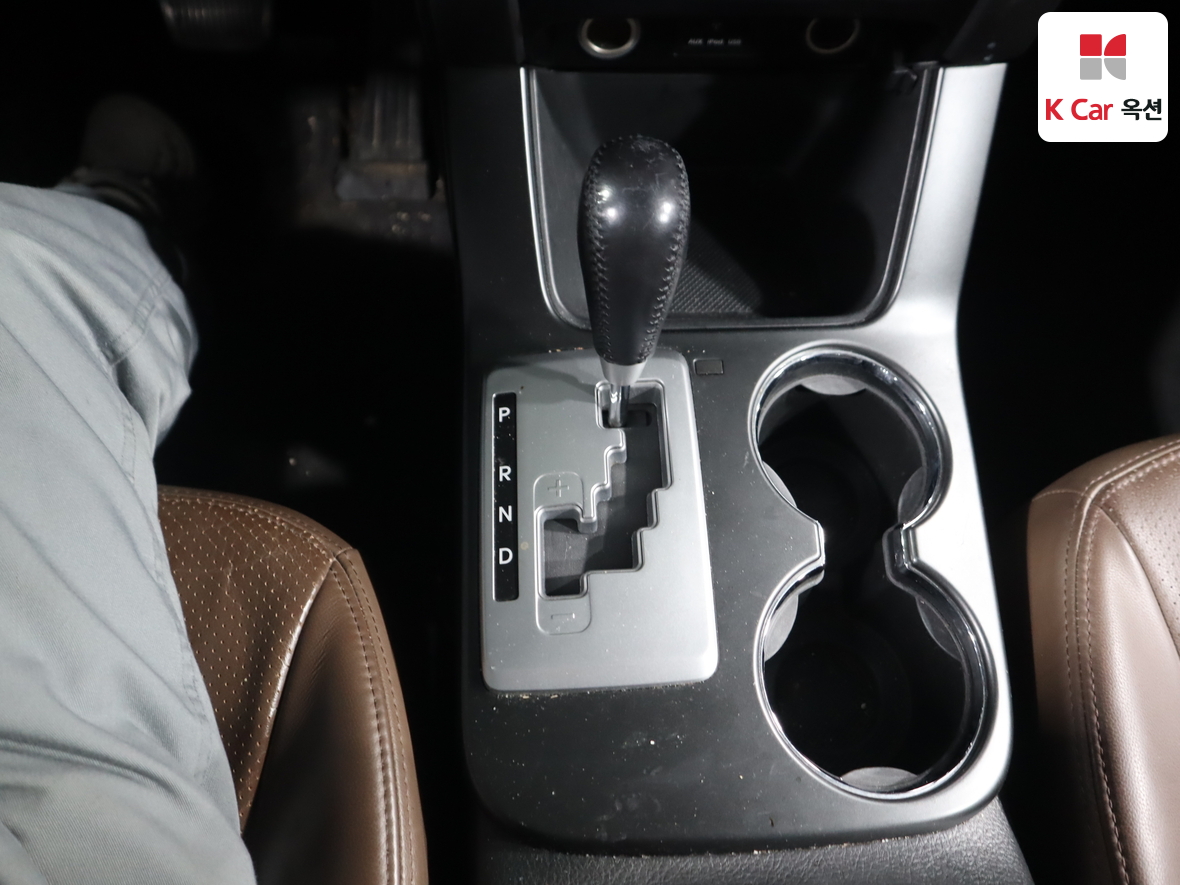 Kia Sorento 2010 - Image 17