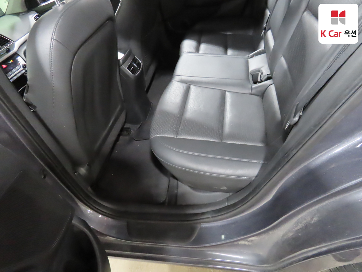 هيونداي إلانترا 2018 - صورة 25