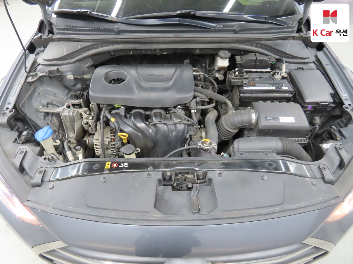 هيونداي إلانترا 2018 - صورة 34