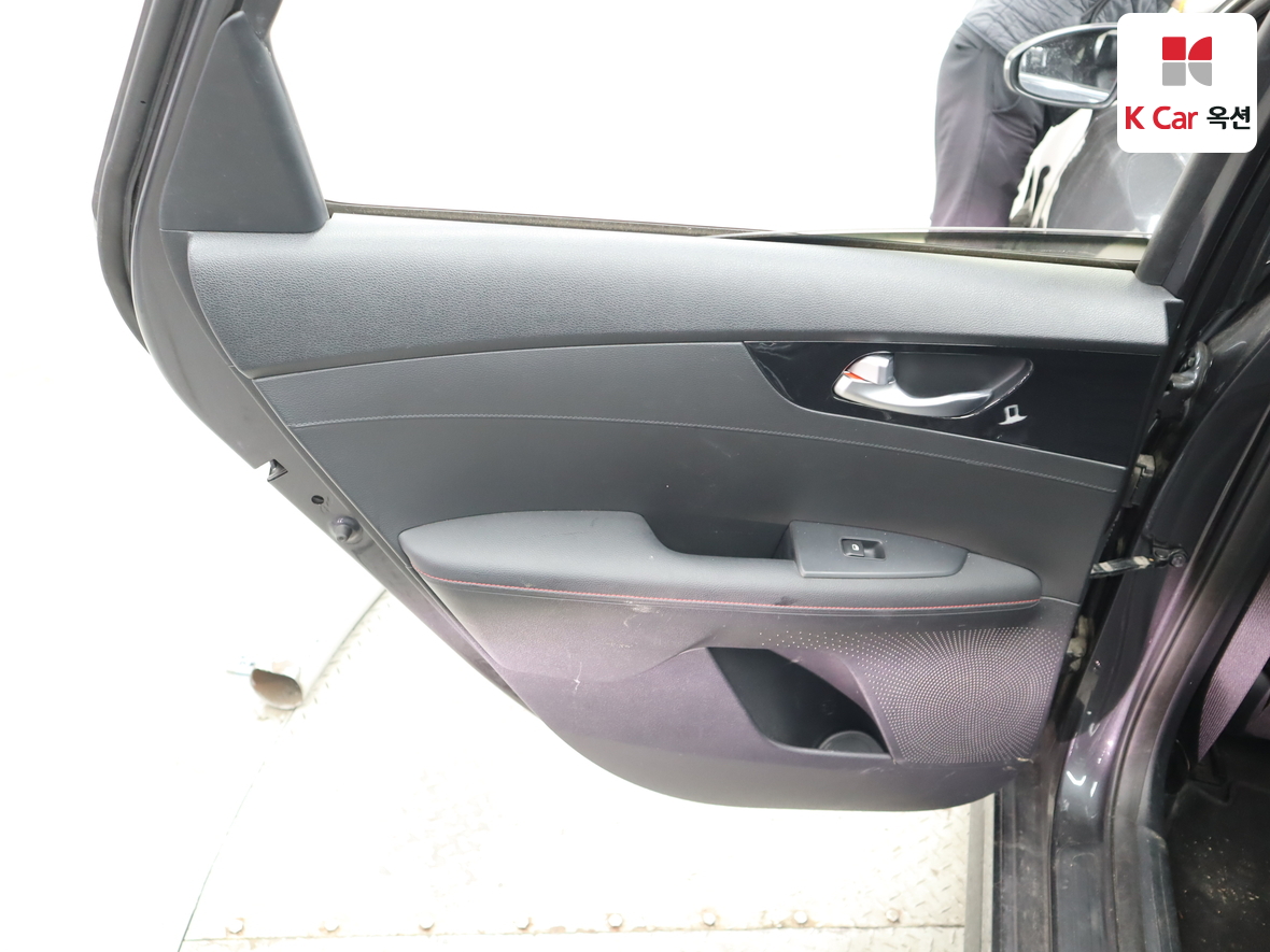 Kia K3 2019 - Image 22