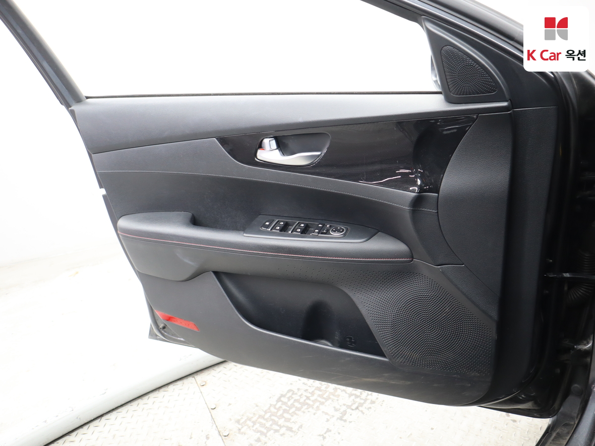 Kia K3 2019 - Image 8