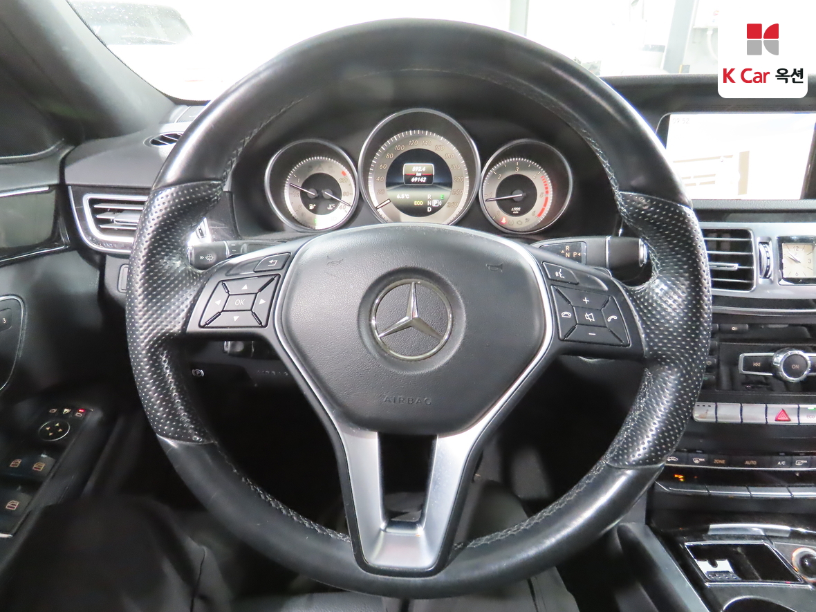 مرسيدس بنز إي كلاس 2014 - صورة 10