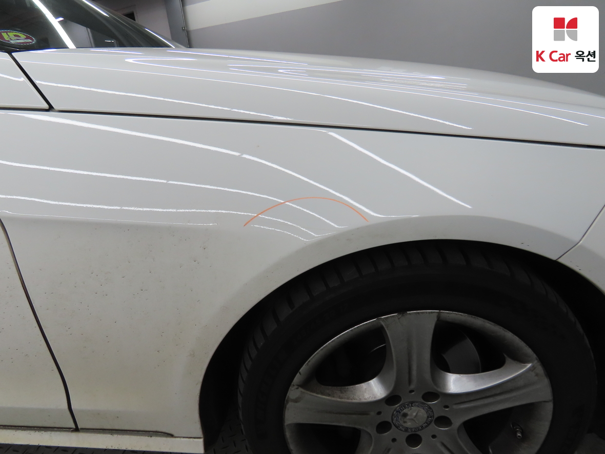 مرسيدس بنز إي كلاس 2014 - صورة 42