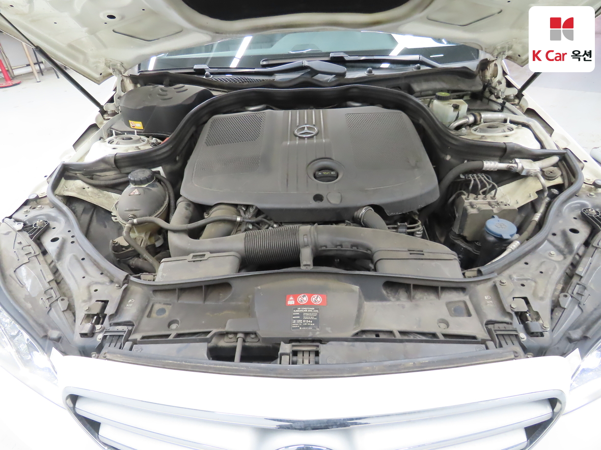 مرسيدس بنز إي كلاس 2014 - صورة 35