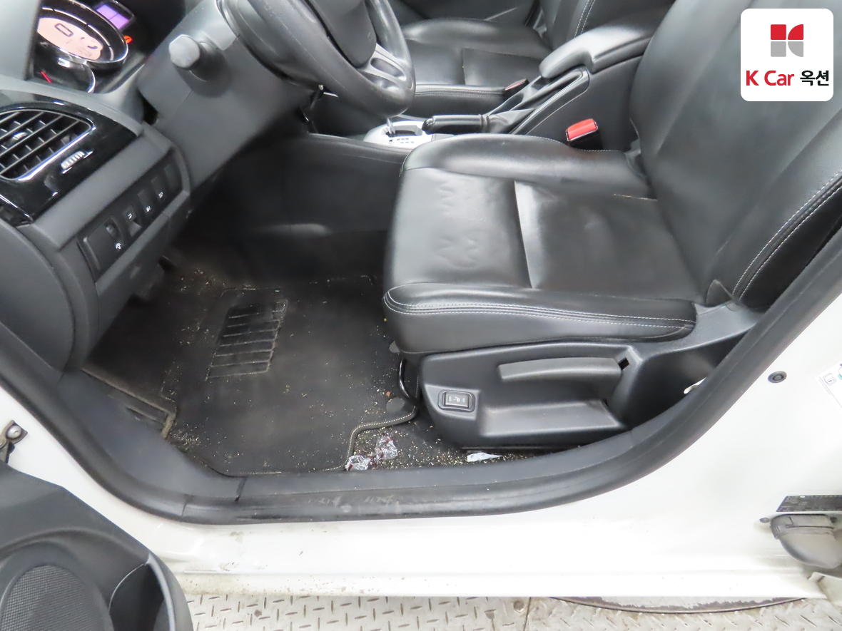 Renault Samsung SM3 2016 - Image 17