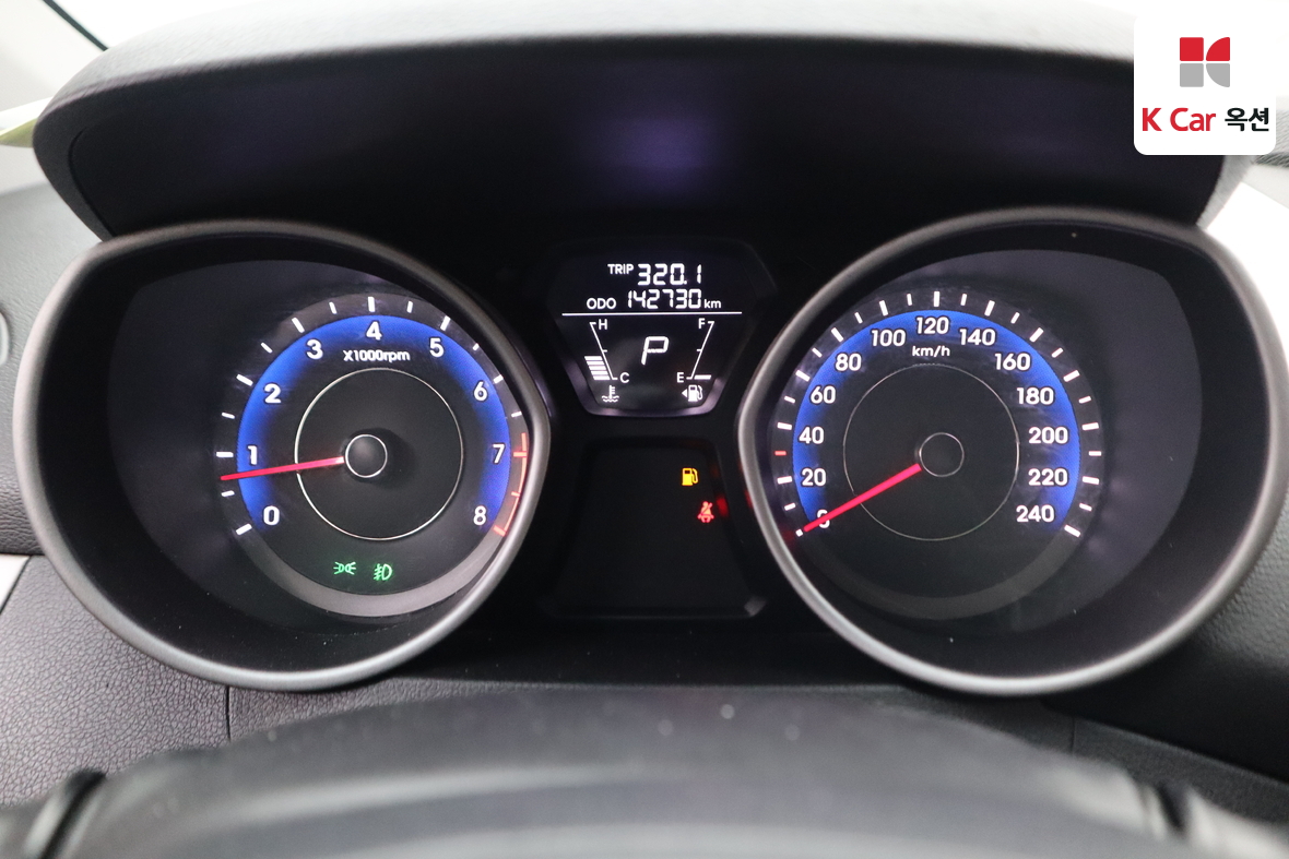Hyundai Elantra 2012 - Image 5