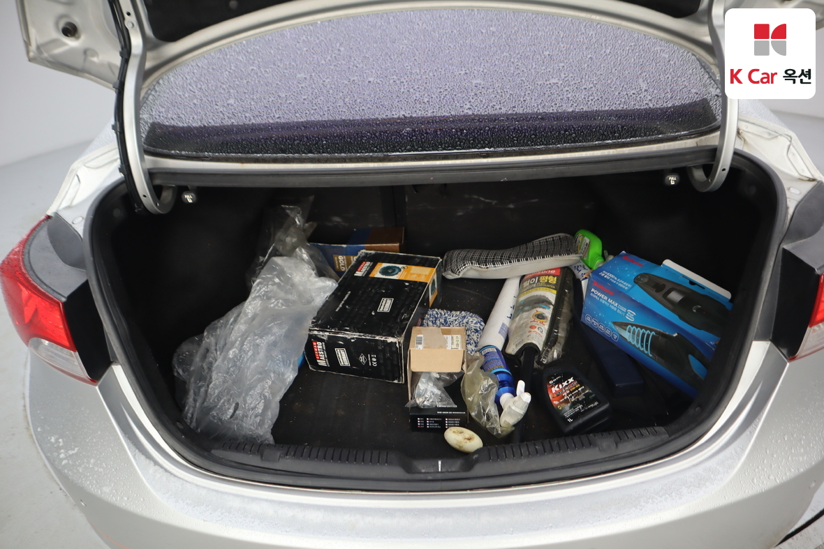 Hyundai Elantra 2012 - Image 22