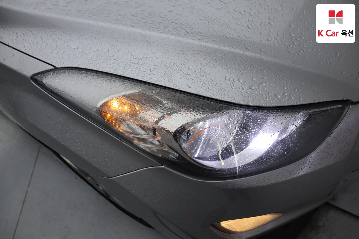 Hyundai Elantra 2012 - Image 35